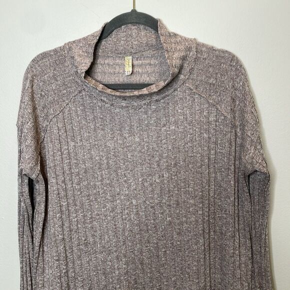 Free People Mock Neck Ribbed Sweater Size M - Picture 2 of 5